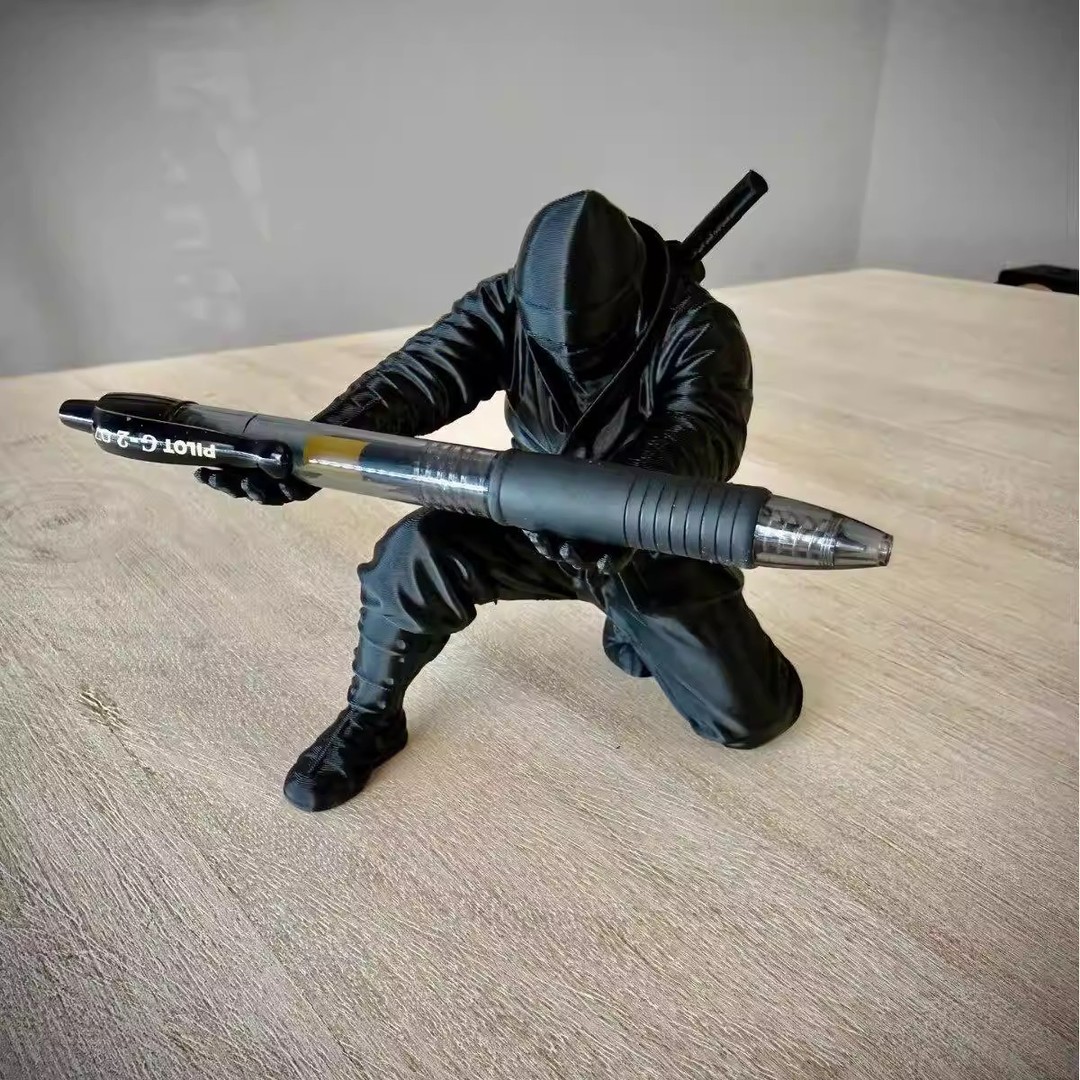 3D-gedruckter Ninja-Stifthalte – Stationery Office Bewertung und Preis